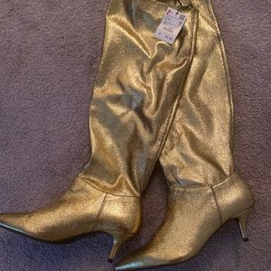 Zara Gold Kitten Heel NWT